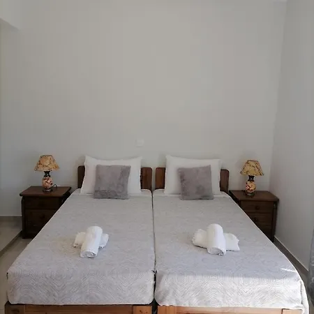 Katerina In Villa Kiotari